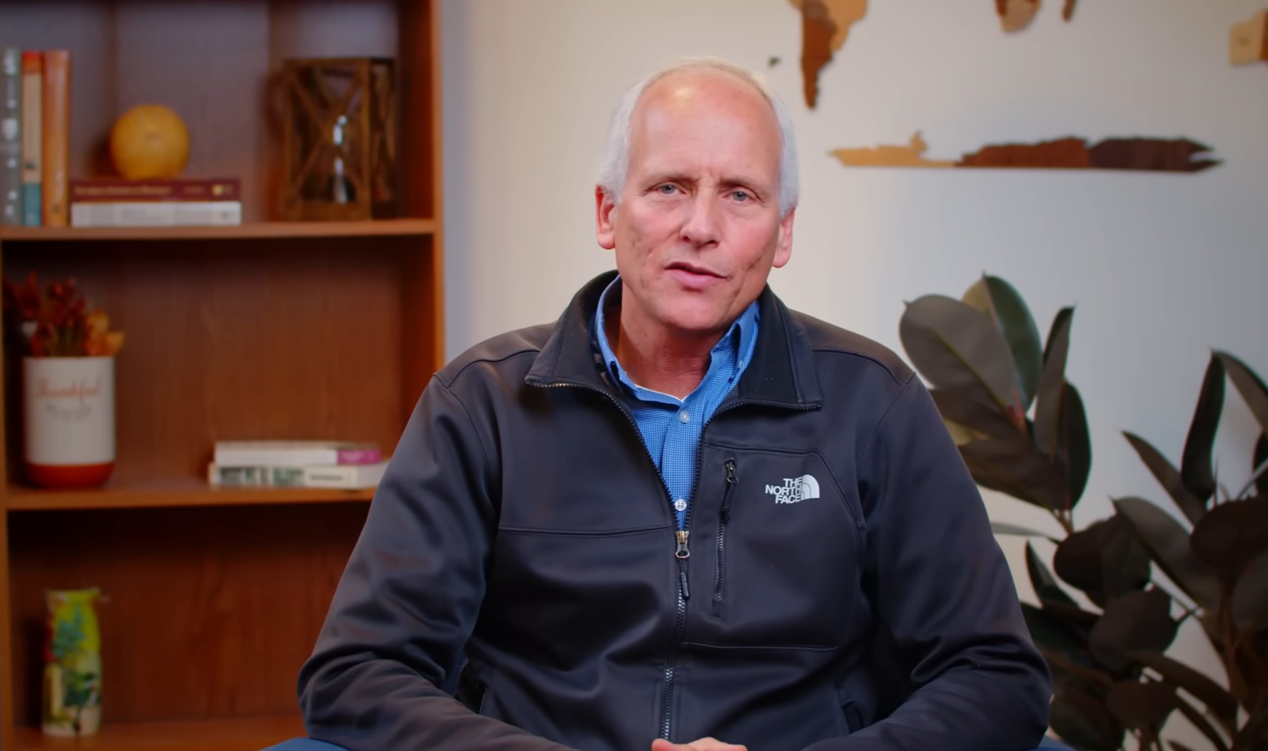 ग्राम एसडीए चर्च ने पादरी रॉन केली की बहाली की मांग की