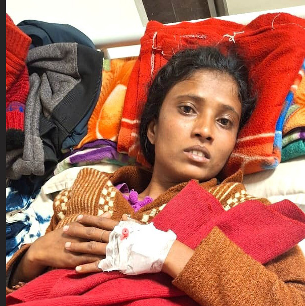 కొట్టడం, గొంతు కోసి చంపిన తర్వాత క్రైస్తవ మహిళ గర్భస్రావం చెందుతుంది