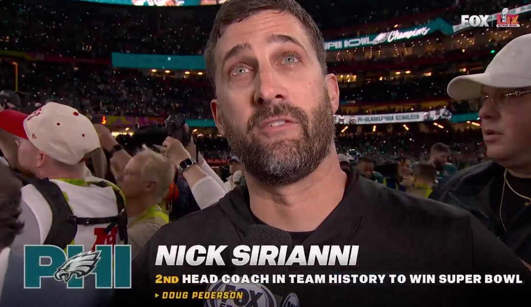 సూపర్ బౌల్ విజయం తర్వాత ఈగల్స్ కోచ్ దేవుణ్ణి ప్రశంసించాడు