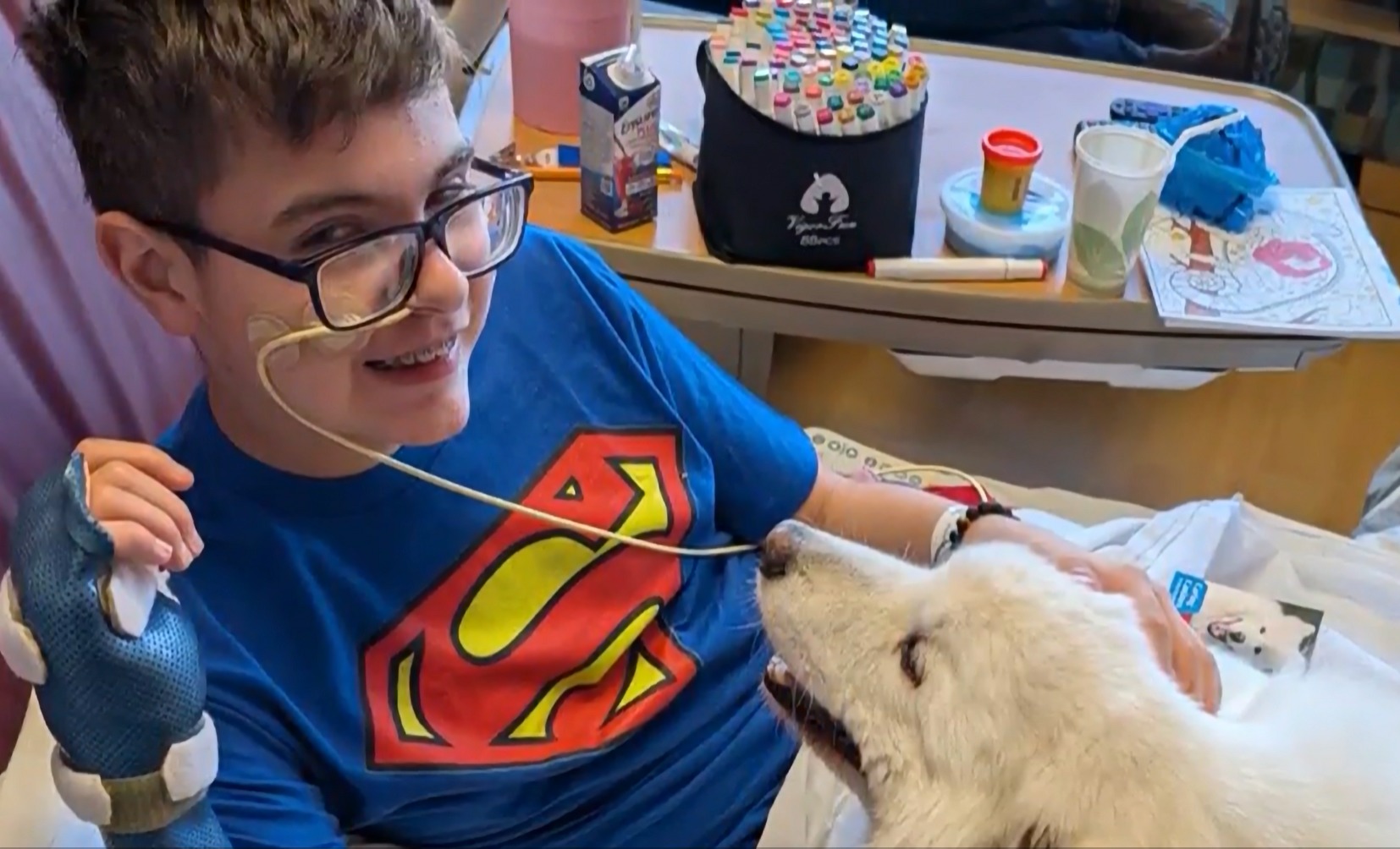 క్రిస్టియన్ స్కూల్లో టీన్ షాట్ విశ్వాసం, వైద్యులు కారణంగా బయటపడింది