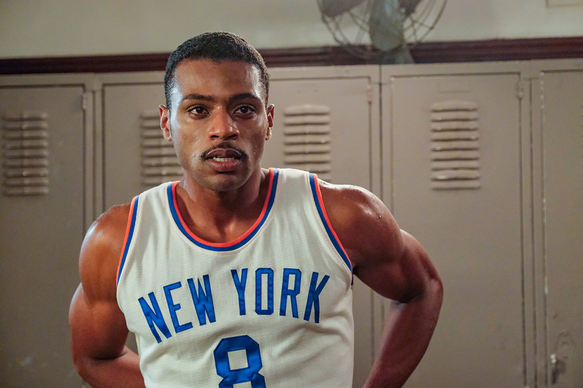 నటుడు ఎవెరెట్ ఒస్బోర్న్ క్రీడలలో జాతి సమానత్వాన్ని అన్వేషిస్తాడు