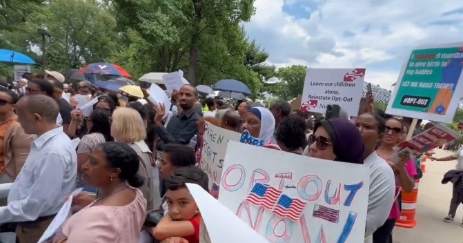 Högsta domstolen i USA diskuterar föräldrarätt i LGBT-fall