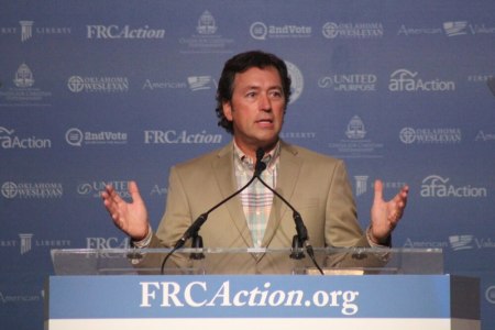 'Duck Dynasty' star Alan Robertson speaks the Family Research Council's annual Values Voters Summit in Washington, D.C. on Sept. 10, 2016.