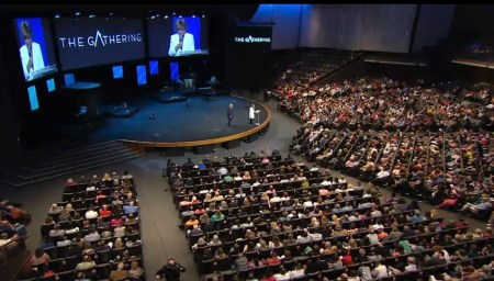 Kay Arthur prays during The Gathering at Gateway Church in Souhlake, Texas, September 21, 2016.