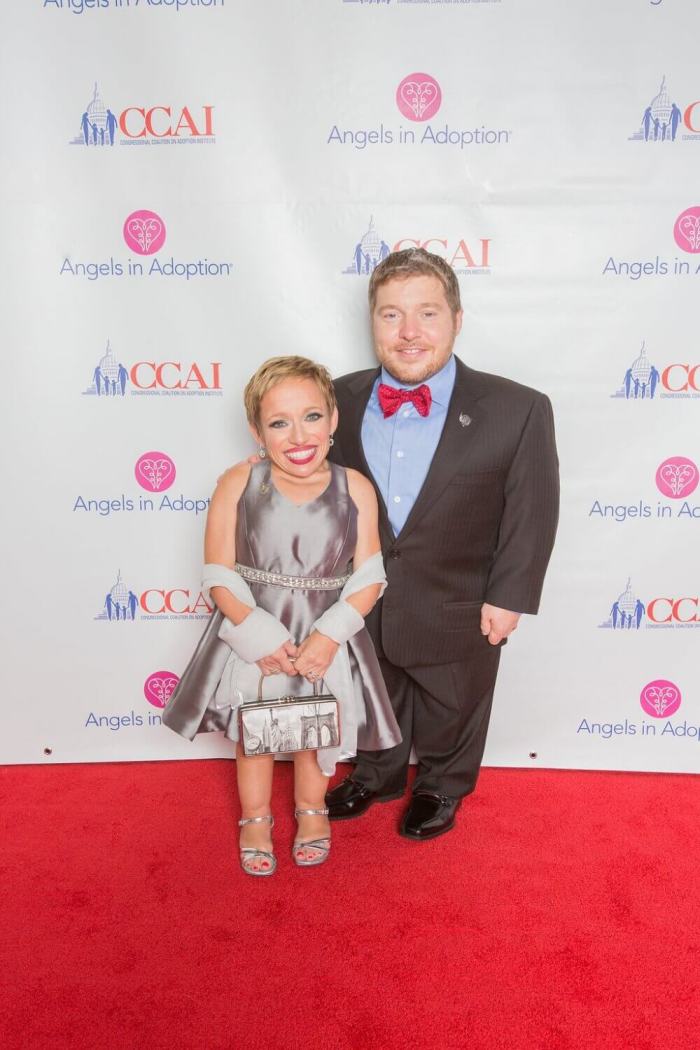 Bill Klein and Jen Arnold of TLC's 'The Little Couple' on the red carpet at CCAI's gala banquet in Washington D.C., September 21, 2016.