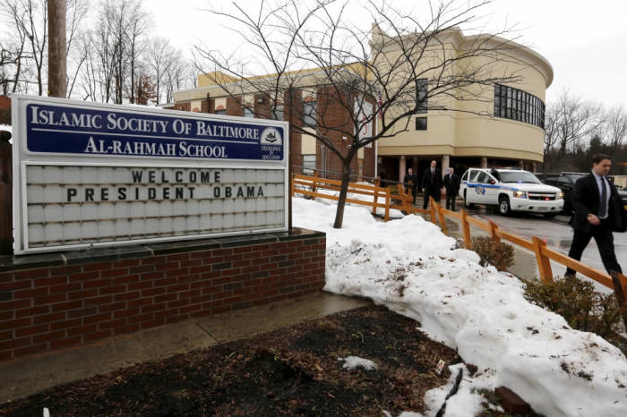 A sign welcomes U.S. President Barack Obama to the Islamic Society of Baltimore mosque in Catonsville, Maryland, February 3, 2016.