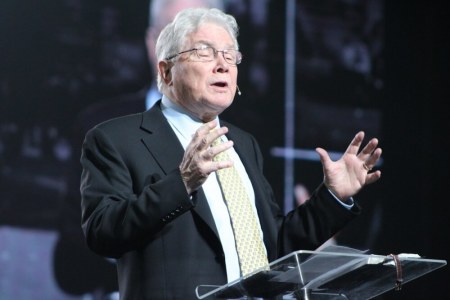 Renowned Christian evangelist Luis Palau speaks at the closing ceremony of the 'Movement Day Global Cities' conference at the Jacob Javits Center in New York City on Thursday, October 27, 2016.