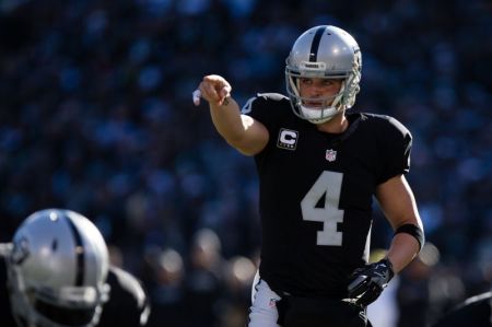 Raiders quarterback Derek Carr 