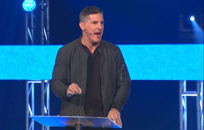 Pastor Craig Groeschel speaking on distorted views on God