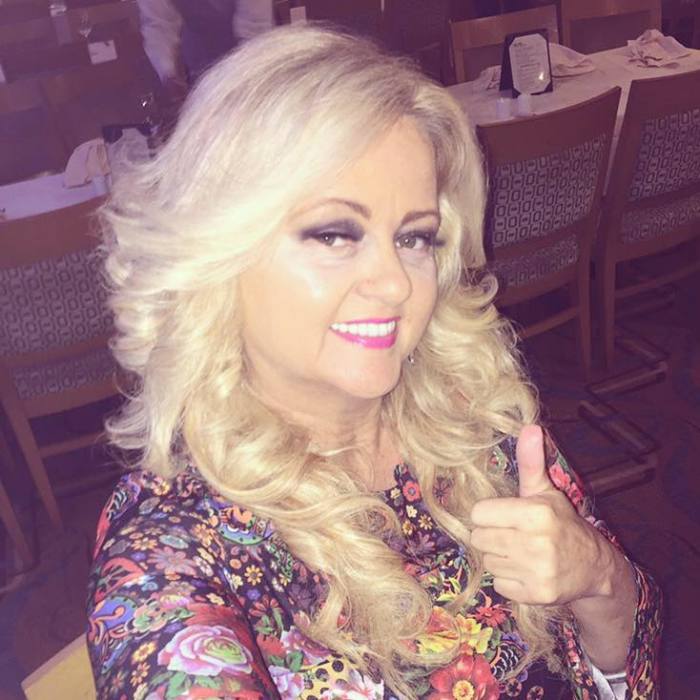 Vicki Yohe poses for her Facebook profile picture, Dec. 2016.