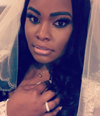 Gospel singer Tasha Cobbs married music producer Kenneth Leonard in a surprise wedding.