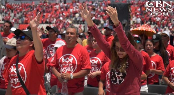 Thousands of evangelists gather at the Azteca Stadium in Mexico City for a prayer rally to cap a day and night of evangelization.