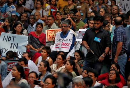 People protest against the recent cases of mob lynching of Muslims who were accused of possessing beef, in New Delhi, India, June 28, 2017.