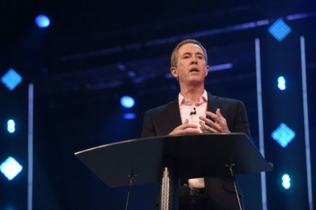 North Point Community Church founder and lead pastor Andy Stanley gives remarks at Willow Creek Community Church's Global Leadership Summit on Thursday, August 10, 2017.