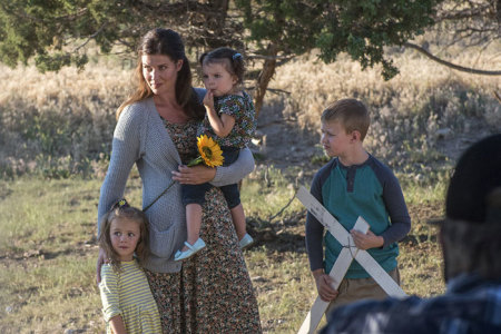 Michelle Davis with the three children: Christian, Rachel and Kinsey in the 2017 film 'The Stray'.