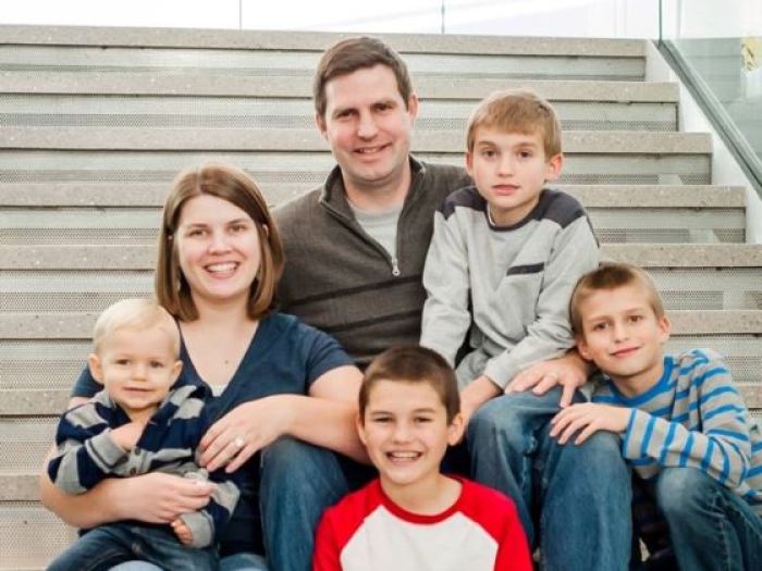 Katie and Jacob Evans with their four other children