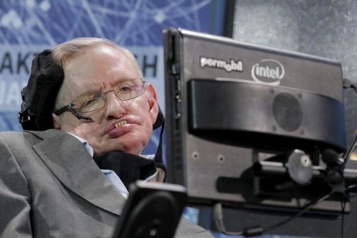 Credit : Physicist Stephen Hawking sits on stage during an announcement of the Breakthrough Starshot initiative with investor Yuri Milner in New York April 12, 2016.