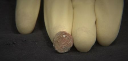 Israeli archaeologists unveiled on January 1, 2018, a 2,700-year-old clay seal impression which they said belonged to a biblical governor of Jerusalem.