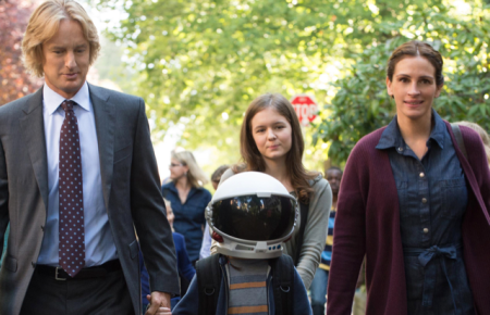 Julie Roberts and Owen Wilson play Auggie's parents in 'Wonder'