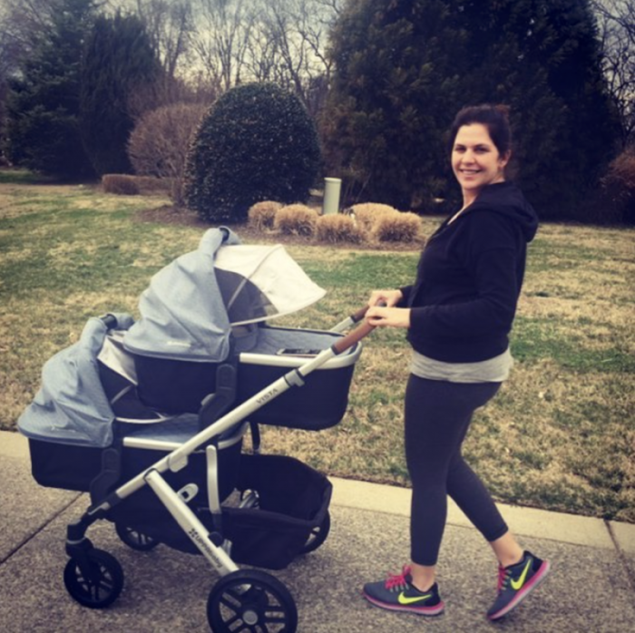 Lady Antebellum singer Hillary Scott and her twin girls, Betsy Mack and Emory JoAnn, February 2018.