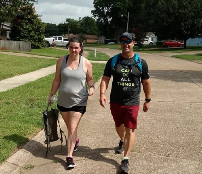 Tony Thornton (R) on his walking mission trip in Bossier City, La.