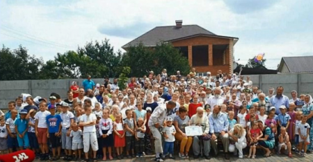 The Semenyuks gather together for a family picture