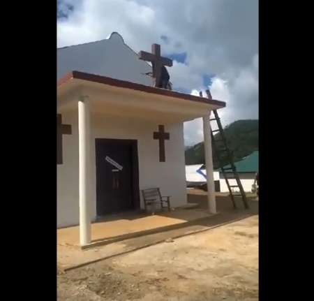 United Wa State Army destroys a Christian church cross in Shan state in this September 2018 video.