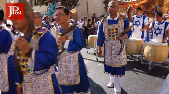 Close to 7,000 evangelicals march in the annual Feast of Tabernacles in Jerusalem on September 27, 2018.