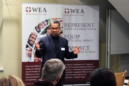 Bishop Efraim Tendero, Secretary-General of World Evangelical Alliance, speaks at the International Leaders Meeting in Bad Blankenburg, Germany, 2017.