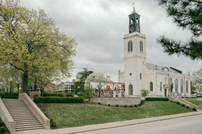 Westminster College in Fulton, Missouri, is home to the Church of St. Mary the Virgin, Aldermanbury and the National Churchill Museum. 