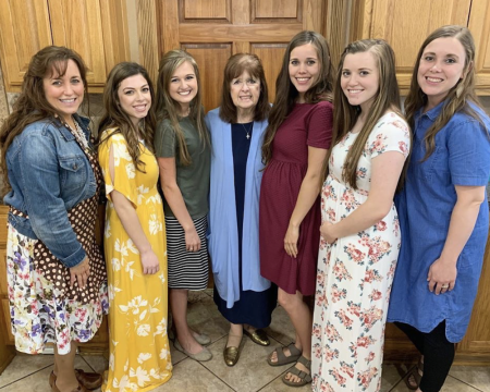 Duggar women pose with the family Matriarch (Center), photo shared Jun 10, 2019