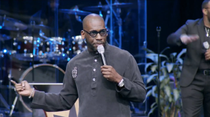 Pastor Jamal Bryant.