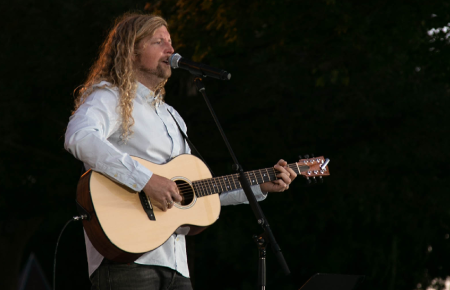 Worship artist Sean Feucht