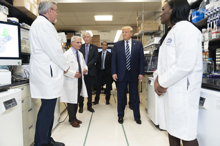 President Donald J. Trump tours the viral pathogenesis laboratory Tuesday, March 3, 2020, at the National Institutes of Health in Bethesda, Md.