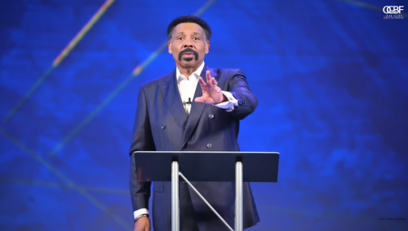 Pastor Tony Evans preaches at Oak Cliff Bible Fellowship, Sept. 6, 2020.