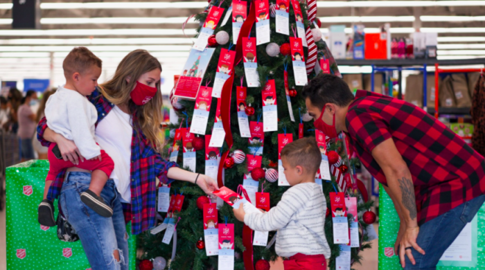 Carlos and Alexa PenaVega joined The Salvation Army this holiday season to shed light on the many ways people can help rescue Christmas for millions of Americans in need.