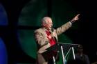 John Piper denounces 'gender pronoun hospitality': 'A false view of reality'