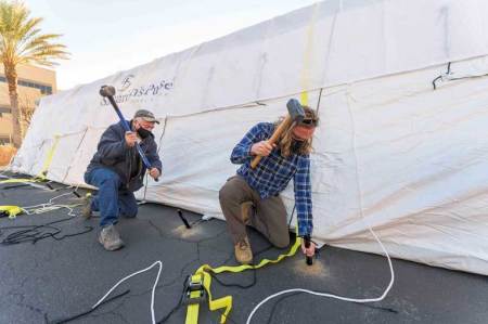 Samaritan's Purse sets up a field hospital in Los Angeles County, January 2021.