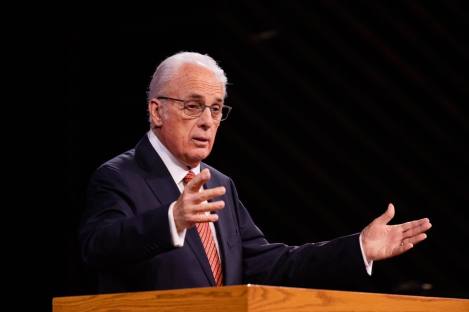 John MacArthur hospitalized, facing ‘slower than expected’ recovery from surgeries