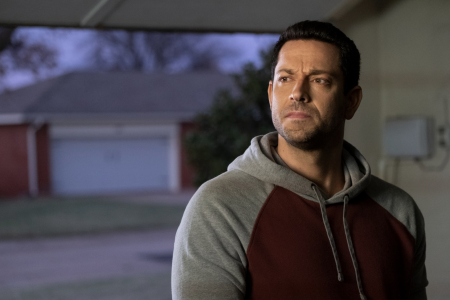 Zachary Levi stars in “American Underdog.”