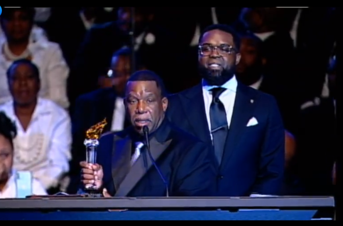 Founding pastor of Salem Baptist Church of Chicago James Meeks (foreground) speaks as he passes the torch to his successor, Pastor Charlie Dates, on Sunday Jan. 8, 2023.