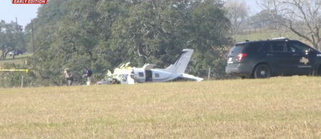 Four Tennessee church members died Tuesday after a small plane crashed while approaching a Texas airport.