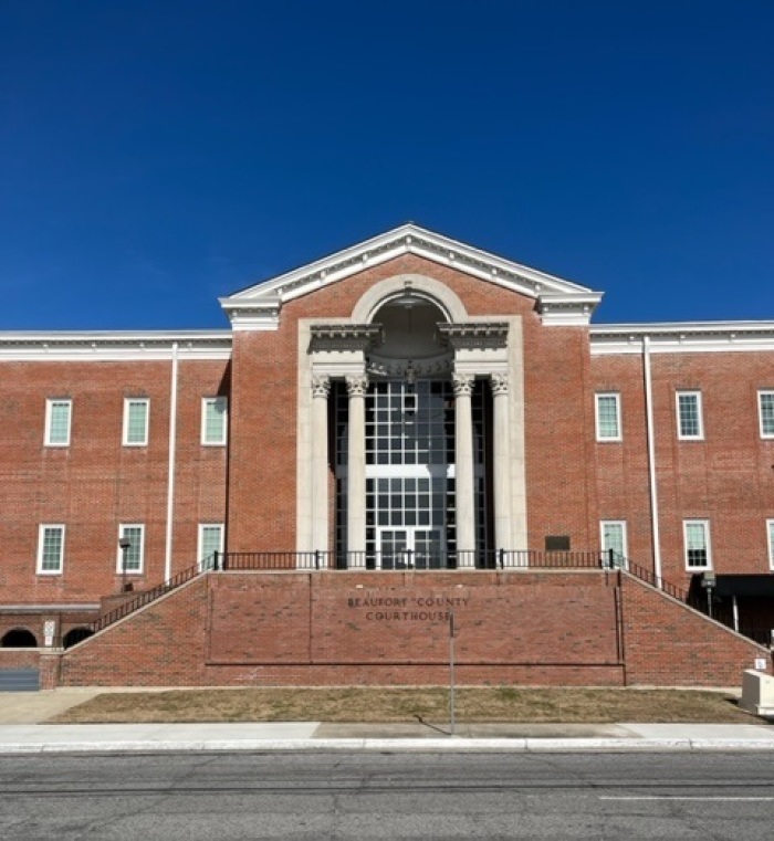 Beaufort County Courthouse, the meeting place for the Board of Commissioners for Beaufort County, North Carolina. 