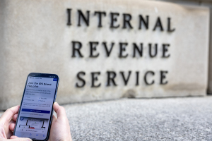 IRS ends probe of Florida church that prayed for school board candidate during service