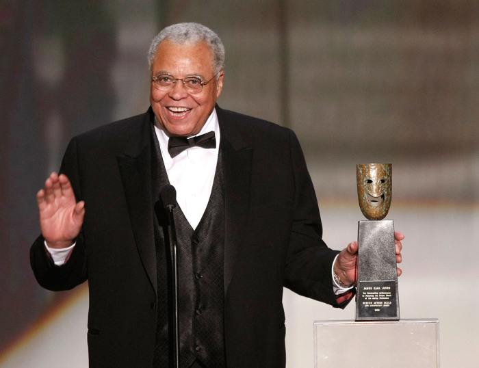 Actor James Earl Jones accepts the Life Achievement award during the 15th annual Screen Actors Guild Awards held at the Shrine Auditorium on January 25, 2009, in Los Angeles, California. 