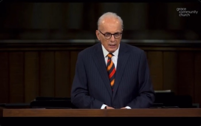 Pastor John MacArthur returns to the pulip during Grace Community Church's Thanksgiving service on Nov. 24, 2024, in Sun Valley, California. 