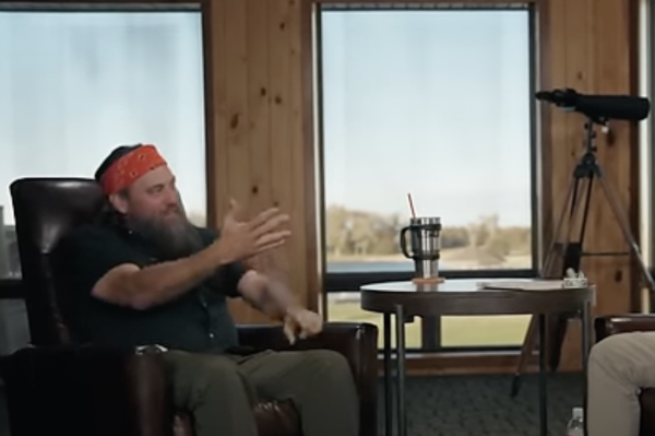 Willie Robertson tells Tucker Carlson he 'stayed out of' 2024 election for fear of 'gumming up' Gospel message