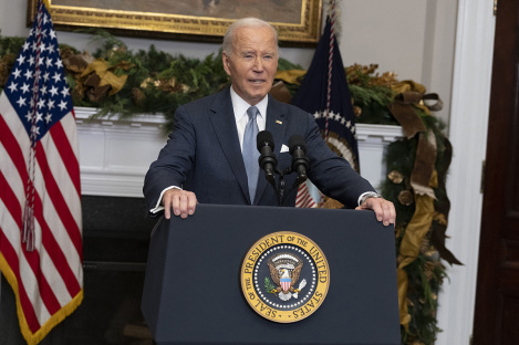 Biden: US monitoring Syrian rebel groups; raises concerns for Americans in Syria