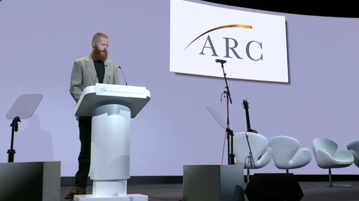 Singer Oliver Anthony speaks at the 2025 ARC Conference in London.