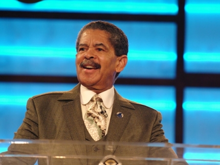 Frederick K.C. Price speaks during an evening session at the Vision 2007 conference held at the Christian Faith Center in Seattle, Washington, on March 9, 2007. 